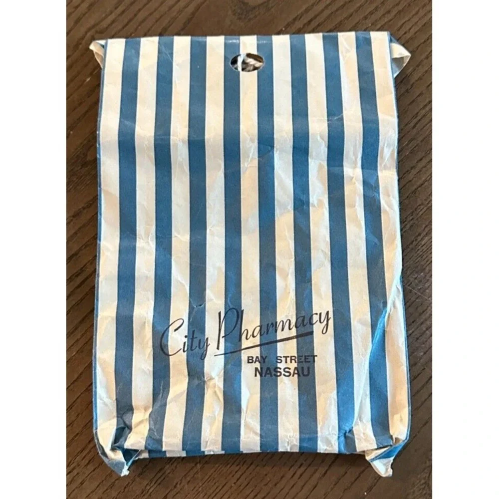 Vintage City Pharmacy Bay Street Nassau Bahamas 9'' x 6.5'' Bag *read* Ephemera‎